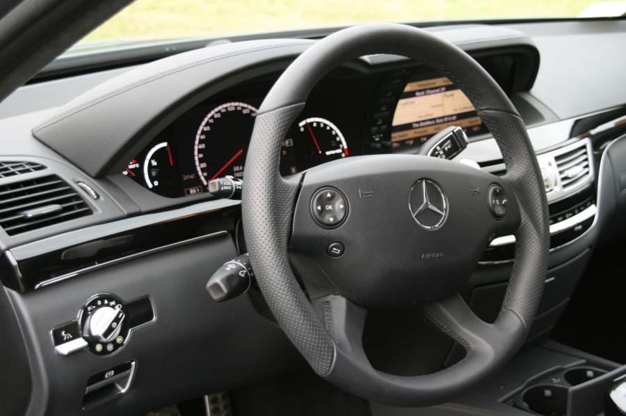  Mercedes-Benz S63 AMG 2008 года  (фото 22 из 42)